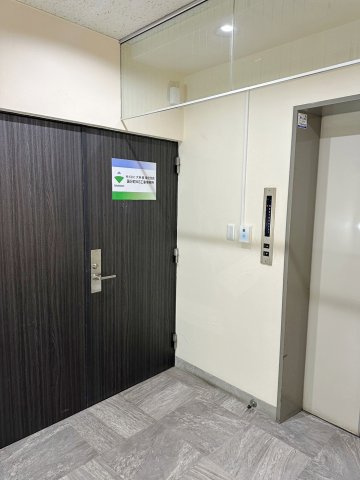 想定年間賃料　6,320万　想定利回り7.90％　鉄骨鉄筋コンクリート造のその他共用部分