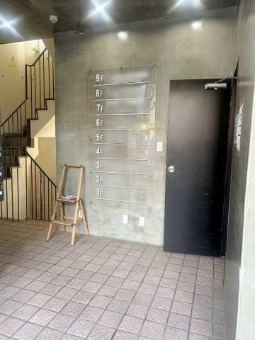 想定年間賃料　6,320万　想定利回り7.90％　鉄骨鉄筋コンクリート造の内装