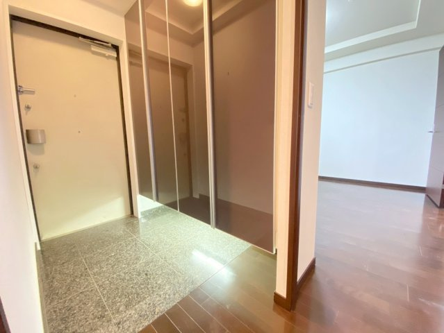 リベ・グラート姫路ベルスウィートの玄関