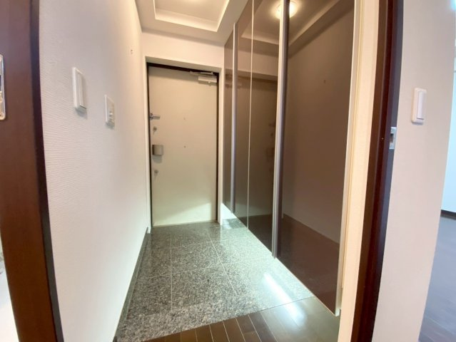 リベ・グラート姫路ベルスウィートの玄関