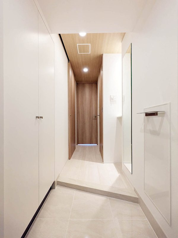 新品家具付きマンション本郷13(KaGood東京)の玄関