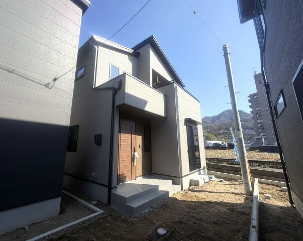 伴東5丁目　2号棟　新築戸建
