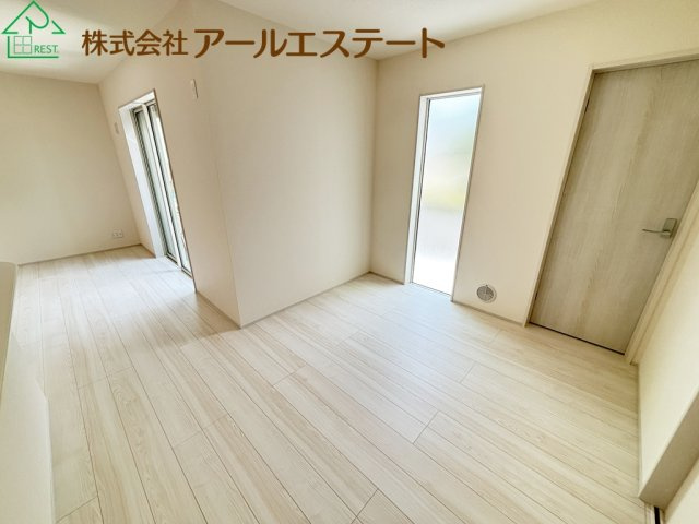 加古川市尾上町養田 9期　　山陽電鉄「尾上の松駅」徒歩11分の居間・リビング