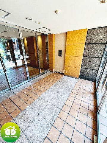 アベニュー白河のエントランス