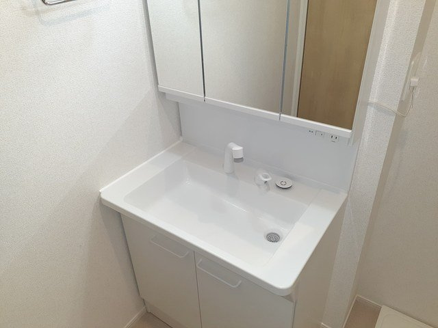 ラフィネ・グルナ　Ⅰの洗面所