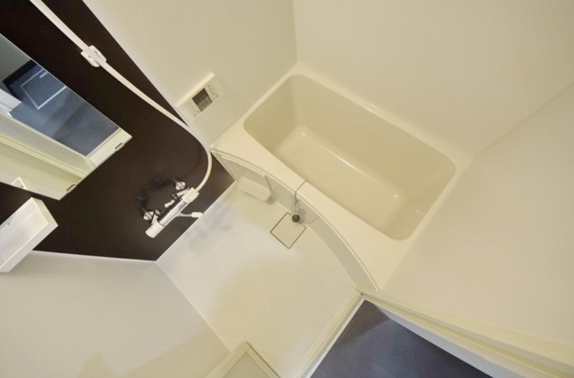 ソレイユ西川口の浴室