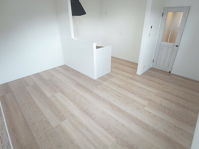 KARIN西山町の内装|開放感の有るリビングスペース