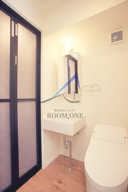 TOYO-ICHI APARTMENT.の洗面所|洗面台です。