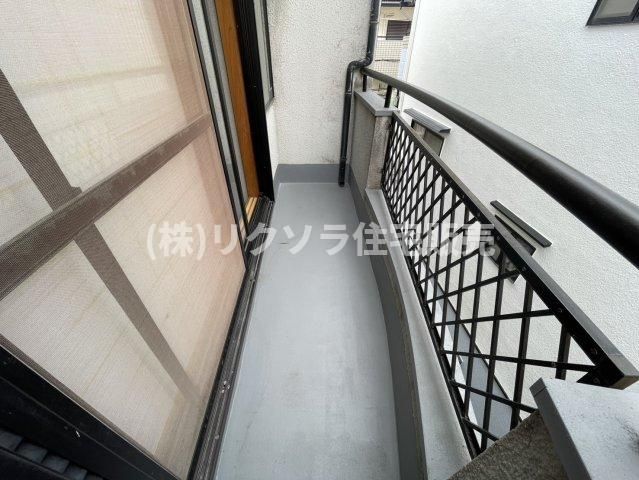 出雲町　中古一戸建てのバルコニー|■物件内覧・資金計画相談・住宅ローン相談、リフォーム相談、お問合せ受付中■
※当日・翌日のご内覧、ご相談はお電話でのお問合せがスムーズです！