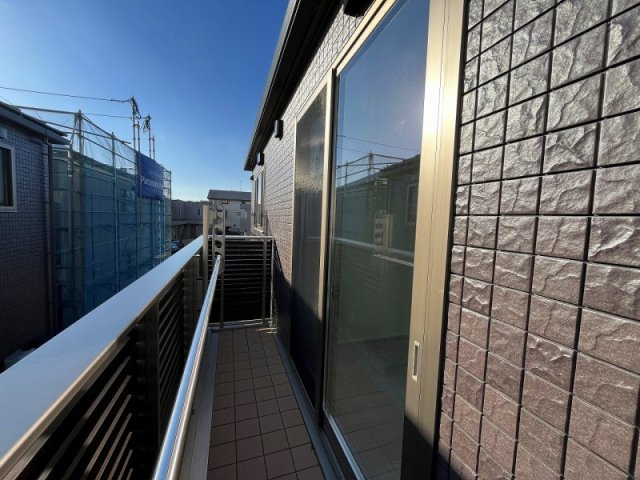 オークヒルズ　Ａ棟のバルコニー|暖かな日差しのふりそそぐバルコニー