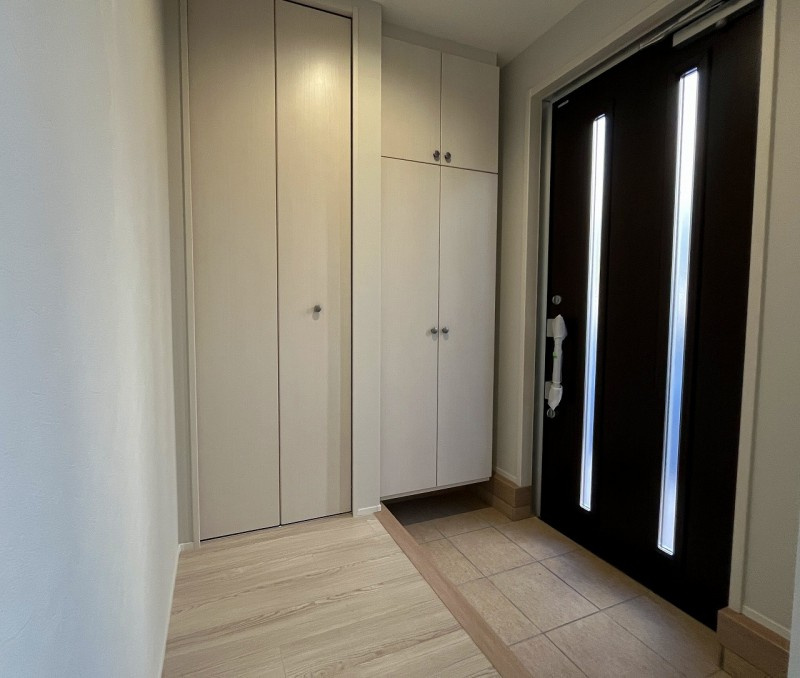 オークヒルズ　Ａ棟の玄関|明るい玄関です