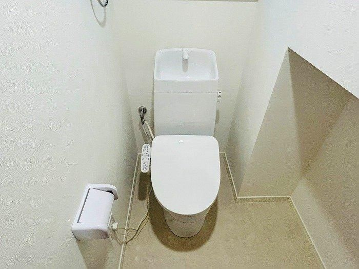 青梅市河辺町６丁目の中古一戸建のトイレ
