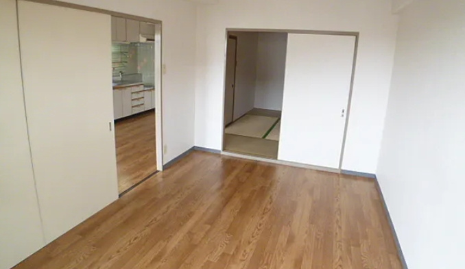 クレール辻堂の洋室