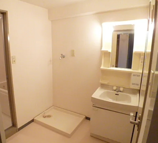 クレール辻堂の洗面所