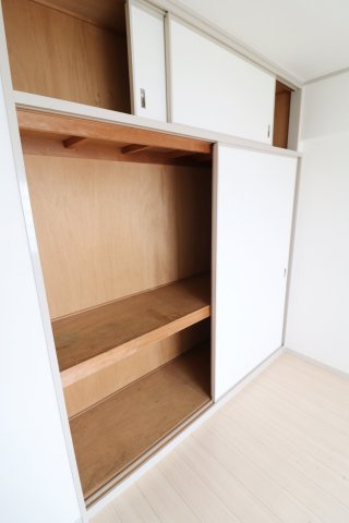 メゾントゥルースの収納