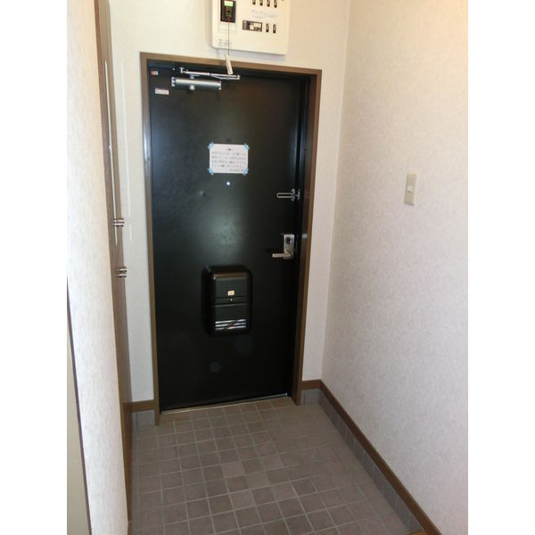 ル・ミエール上の山の玄関