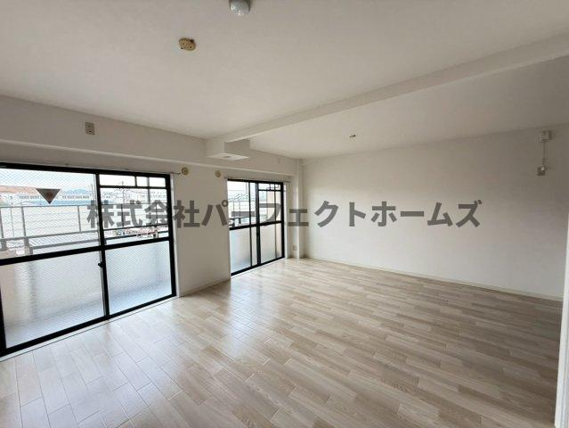 メルベーユ桜丘の居間・リビング|おしゃれなリビングです