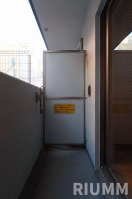 【バルコニー】 | エスコートノヴェル代々木公園