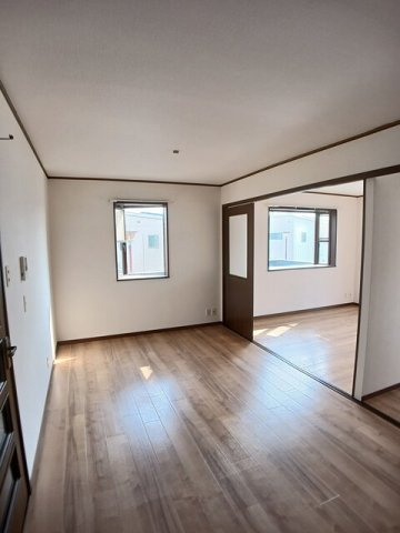 ブライトンハイツの居間・リビング