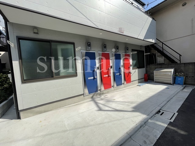 プラネットのエントランス|入口です♪