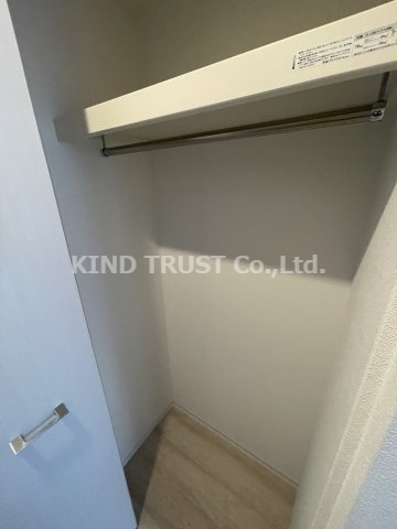 エスリード　ザ・グラン天六（旧エスリードレジデンス天神橋筋六丁目）の収納|こまごまとしたものを収納できそうですね