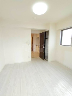 【居間・リビング】 | ビオス西九条 | 居間です