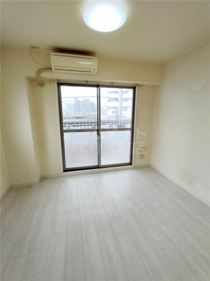 【居間・リビング】 | ビオス西九条 | 居間です