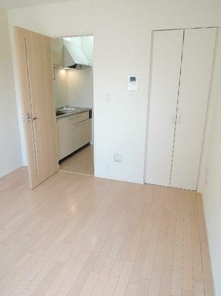 GLメゾン横浜の寝室|広々とした洋室♪