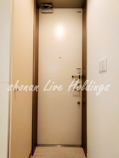 GLメゾン横浜の玄関|シューズボックス付き♪