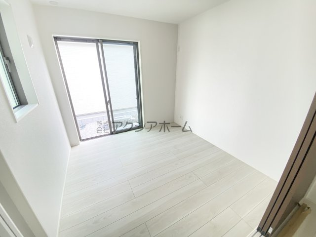 所沢市北秋津・全2棟　新築一戸建　1号棟　～区画整理地内～の洋室|1階　洋室　4.5帖