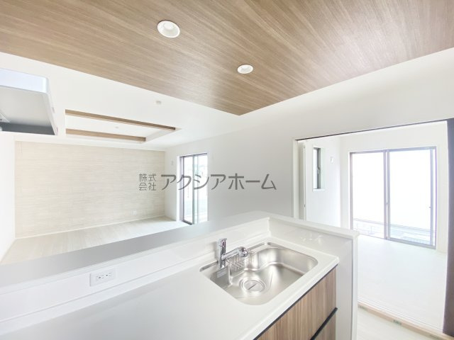所沢市北秋津・全2棟　新築一戸建　1号棟　～区画整理地内～のキッチン