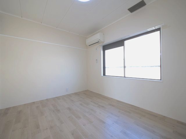 松南ハイツの居間・リビング|※写真は別の部屋のものです。