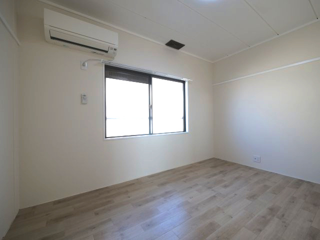 松南ハイツの寝室|※写真は別の部屋のものです。