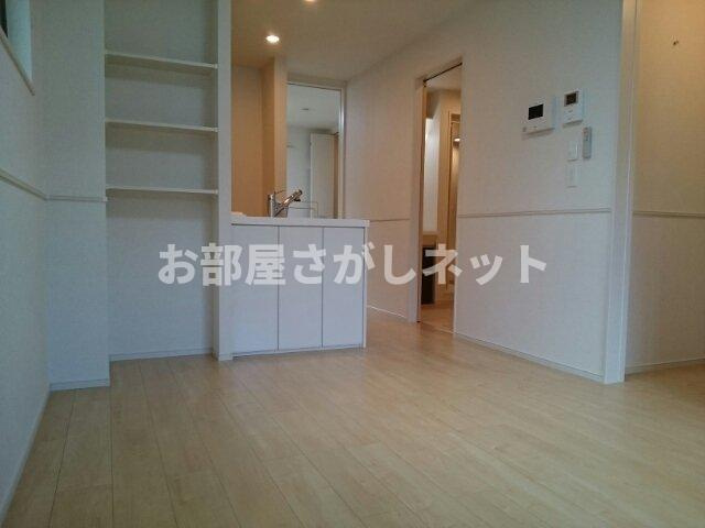 プルメリアハウス【おとり物件なし】#学生・社会人にオススメ！初期費用分割払いOK！の居間・リビング