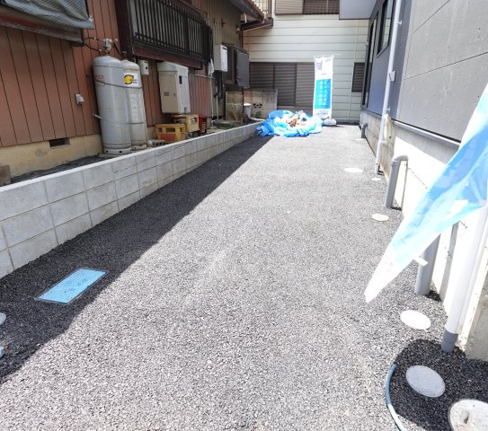 川越市神明町　3LDK+カースペース付き　新築戸建ての外観