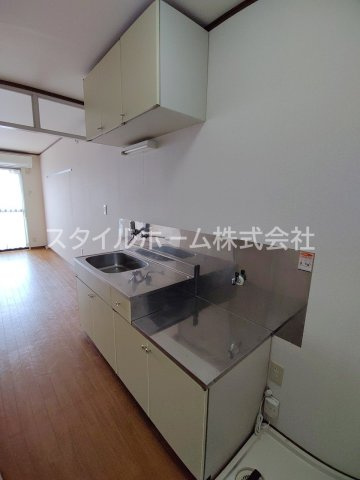 梅田ビルのキッチン|別部屋写真です。