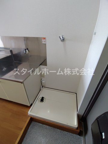 梅田ビルの洗面所|別部屋写真です。