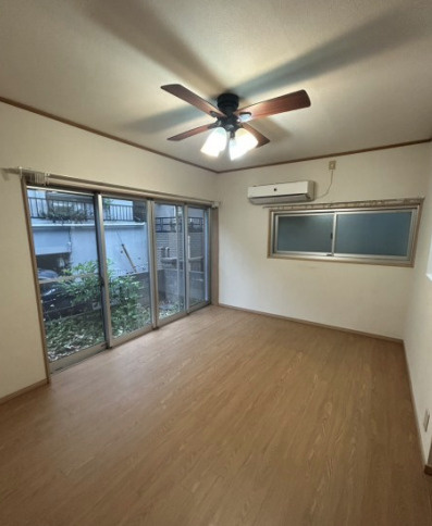 中古OC/野寺3丁目の居間・リビング|リビングです