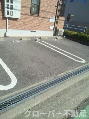 パーク・アベニューＢの駐車場