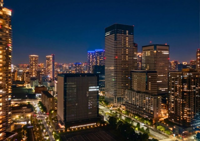 【居間・リビング】 | 500万分プレゼント中！パークタワー晴海 | リビングから眺める夜景は1日の疲れを癒してくれます