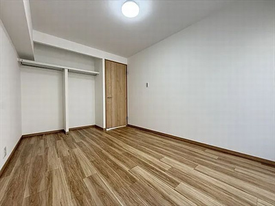 【洋室】 | ルシエル山科