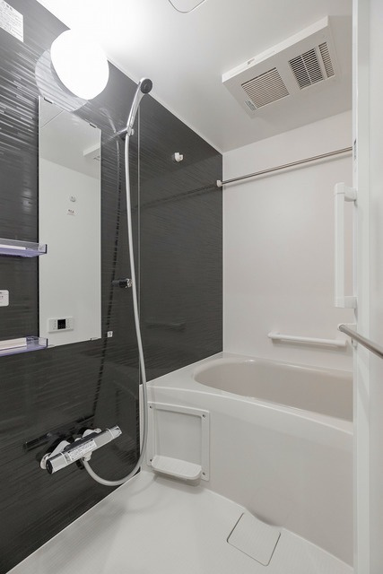 コートレジデンス南大塚の浴室