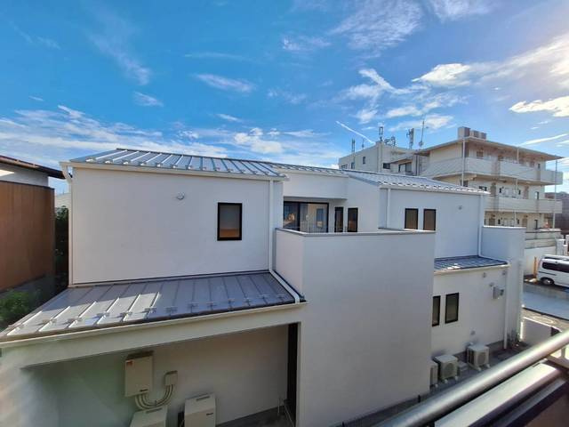 ハイネス等々力の玄関|玄関には姿鏡もあります