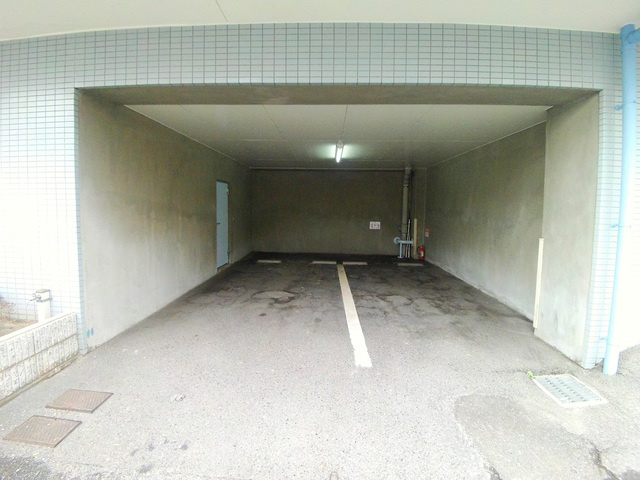 六甲ひのきの駐車場