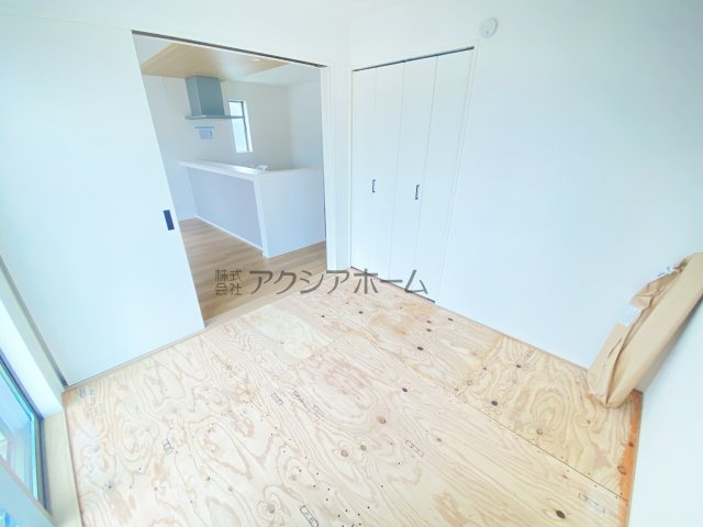 所沢市北秋津・全2棟　新築一戸建　2号棟　～区画整理地内～の和室|1階　和洋室　4.5帖（この後畳が敷かれます）