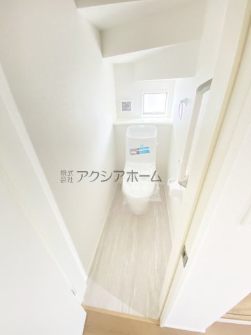 所沢市北秋津・全2棟　新築一戸建　2号棟　～区画整理地内～のトイレ