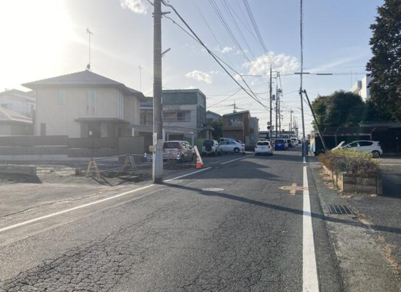 館林市 本町１丁目（館林駅） 住宅用地の前面道路含む現地写真