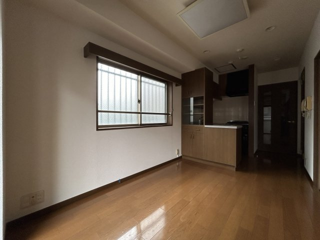 レジデンス東大前の居間・リビング