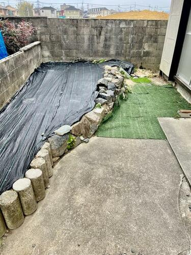 養父丘2丁目　中古一戸建ての庭|■物件内覧・資金計画相談・住宅ローン相談、リフォーム相談、お問合せ受付中■
※当日・翌日のご内覧、ご相談はお電話でのお問合せがスムーズです！