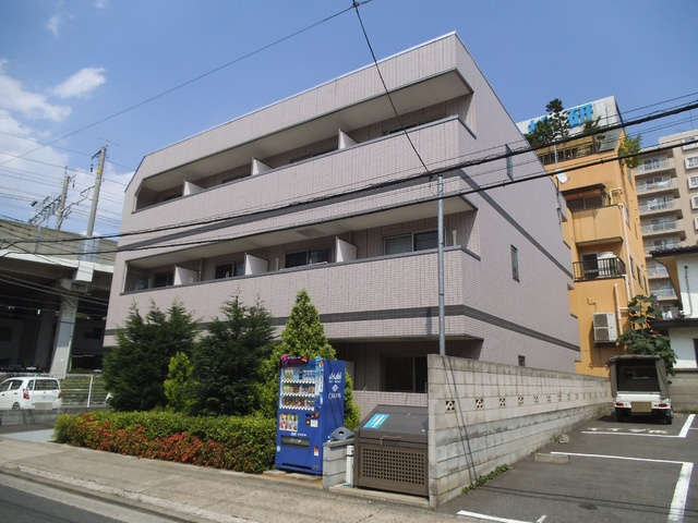 プリムベール北赤羽の外観|キレイなタイル張りのマンションです！